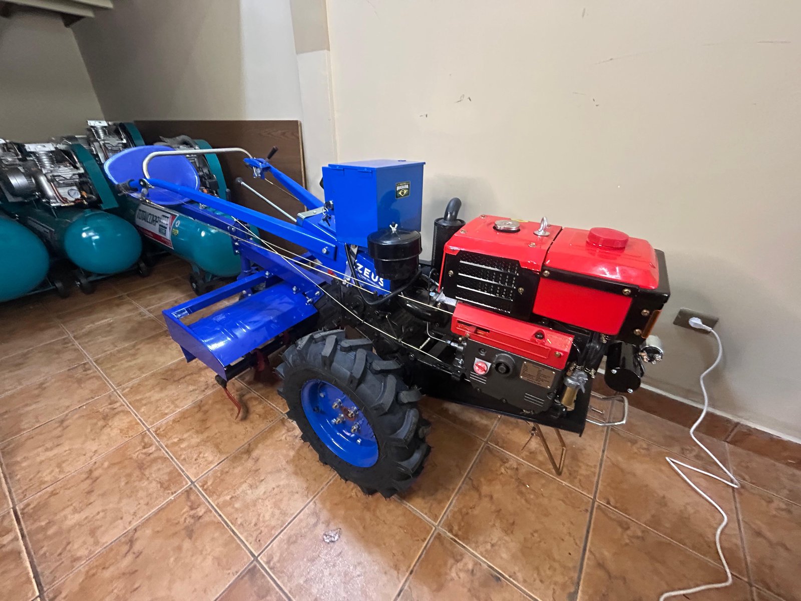 MOTOCULTOR A DIESEL 12 HP TIPO CHAGFA BOLIVIA - Imagen 3