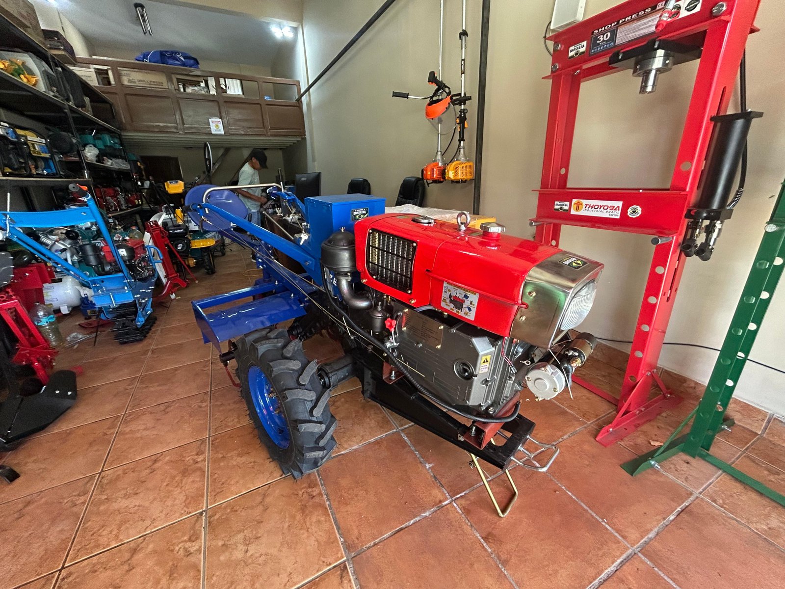 MOTOCULTOR A DIESEL 15 HP CHANGFA BOLIVIA - Imagen 3