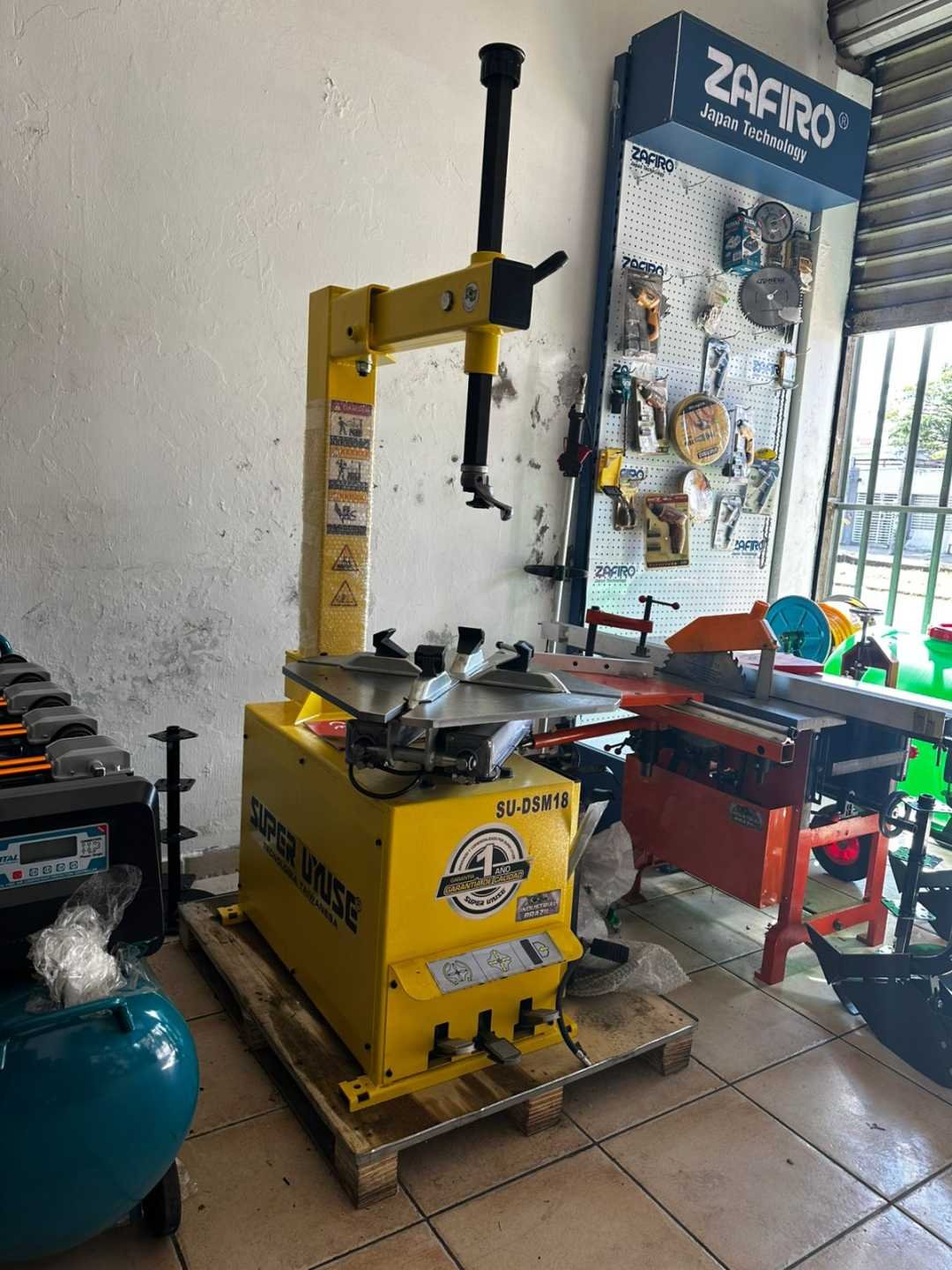 DESLLANTADORA NEUMÁTICA ARO 18" Santa Cruz Bolivia - Imagen 3