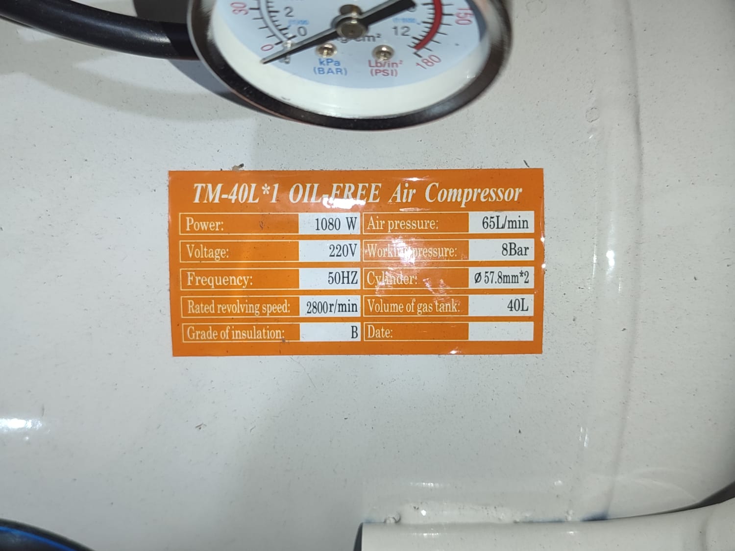 COMPRESORA DE AIRE 40 LT INDUSTRIAL Bolivia - Imagen 4